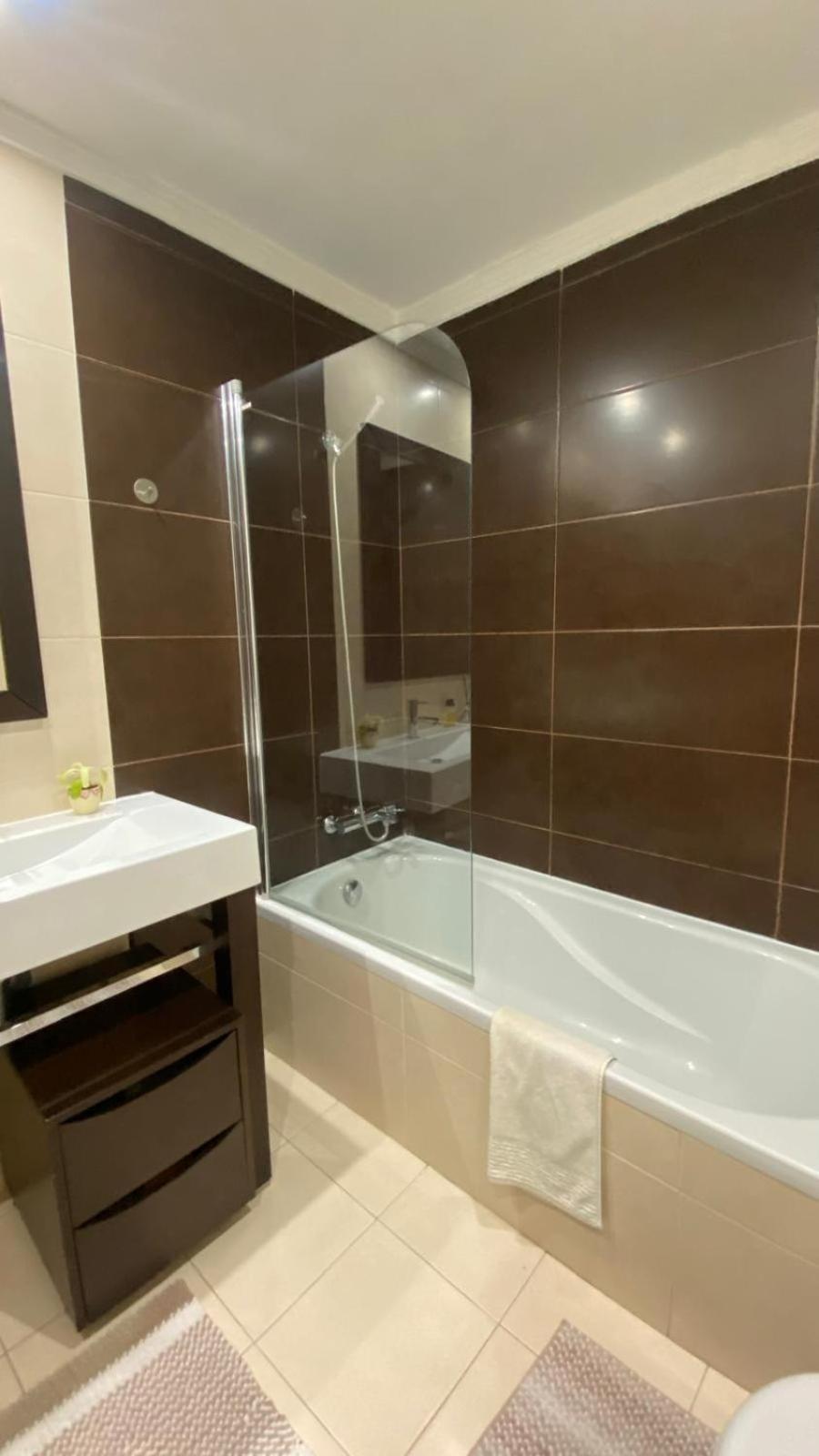 Rooms In Faro Close To Airport Exterior photo